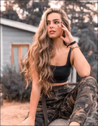 Quel est son nom complet ?