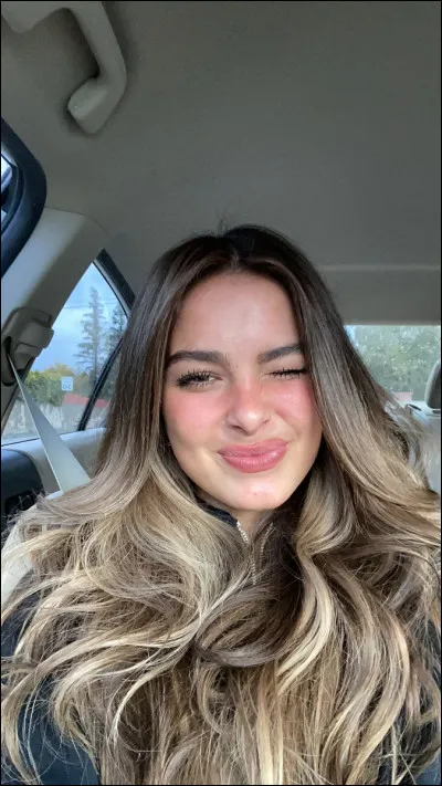 À quelle université va-t-elle ?