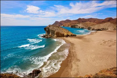 L'Andalousie est une .... d'Espagne.
