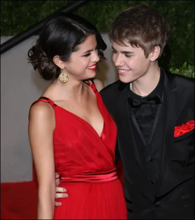 À quelle occasion le couple Jelena a-t-il officialisé sa relation ?