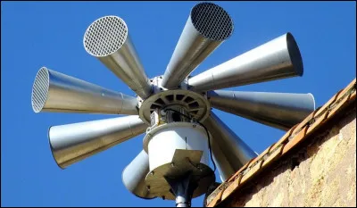 En France, à quelle heure chaque premier mercredi du mois, le signal national d'alerte (les sirènes) est-il testé dans la plupart des communes ?