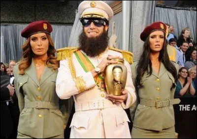 De quel roman écrit par Saddam Hussein, Sacha Baron Cohen dit-il s'être inspiré pour rédiger le scénario du film "The Dictator" sorti en 2012 ?