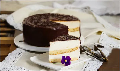 Le ptitchie moloko est un gâteau originaire de/d' :