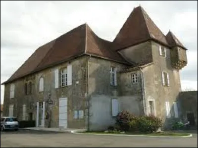 Commune néo-aquitaine, dans l'arrondissement de Confolens, Suaux se situe dans le département ...