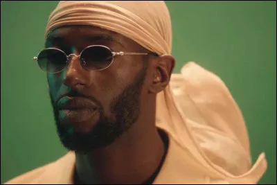 Quelle marque d'eau minérale Alpha Wann recommande-t-il à la concurrence ?