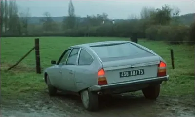 Citez l'un des premiers film ou la CX apparaît à l'écran ?