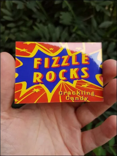 Ton professeur te propose de goûter aux Fizzle Rocks, une drogue qui rend addictif...