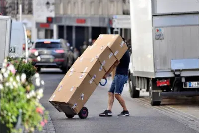 Tu apprends que ton meilleur ami va bientôt déménager très loin...