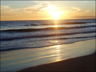 Quel jeu, pratiqu&eacute; dans les cours de r&eacute;cr&eacute;ation, a pour but d'atteindre le "ciel" ?