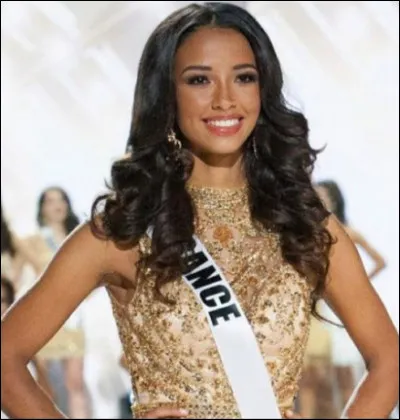 Cette Miss France s'appelle Flora Coquerel.
Quel âge a-t-elle aujourd'hui ?