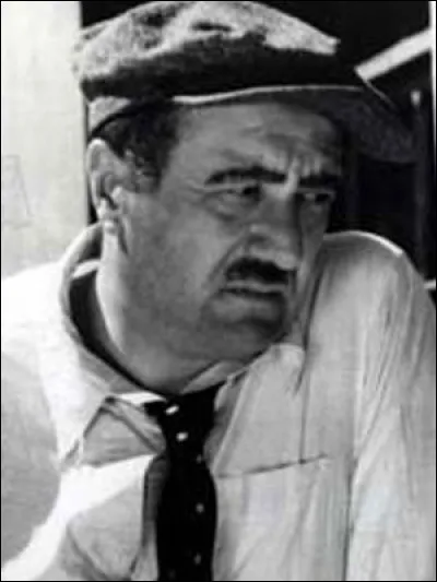 Quel est le nom du bar que tient César joué par Raimu dans "Marius" de Marcel Pagnol ?