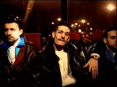 En quelle année est sorti le titre "Je danse le mia" du groupe de rap IAM ?