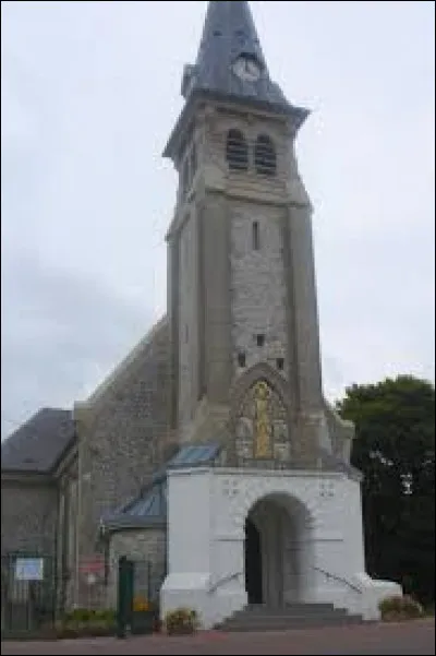 Je vous emmène à la découverte de Camiers. Station balnéaire de la Côte d'Opale, elle se situe dans le département ...
