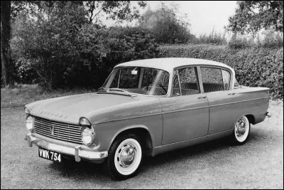 Voici une classique familiale britannique des années 60 :