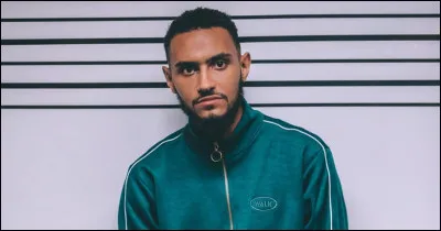 "Nique mes ennemis, je les shoot comme XXX" Comme quel grand marqueur 404 Billy dit-il shooter ses opposants sur le morceau "Switch" ?