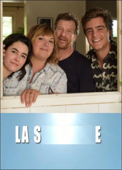 Quelle est cette série en cours depuis 2016 qui met en scène une élève de l'École nationale de la magistrature qui doit faire face à des intrigues différentes à résoudre ?