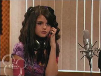 Comment s'appelle Selena Gomez dans Hannah Montana ?
