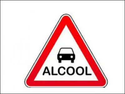 Il est interdit de conduire avec une alcoolémie supérieure à 0,5 g d'alcool par litre de sang (ou 0,25 mg d'alcool par litre d'air expiré).