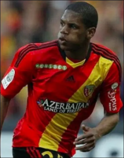 Où joue Ludovic Baal ?