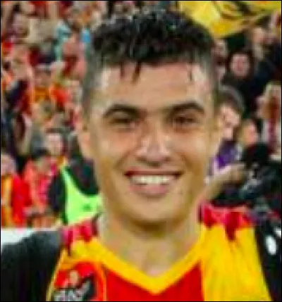 Où joue Karim Hafez ?