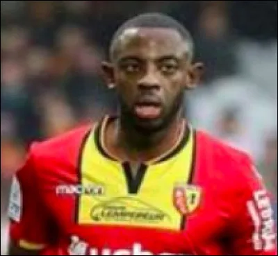 Où joue El Hadji Ba ?