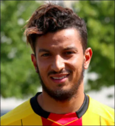 Où joue Abdellah Zoubir ?