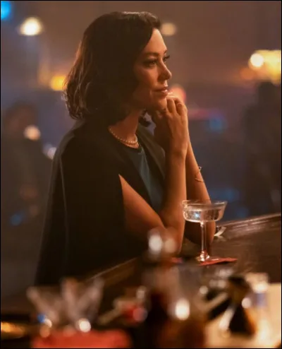 Comment s'appelle la demi-sœur de Veronica ?