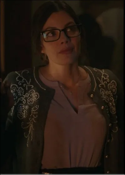 Où Miss Grundy déménage-t-elle avant de mourir ?