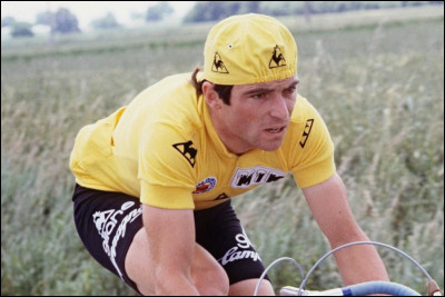 En quelle année Bernard Hinault a-t-il remporté son premier Tour de France ?