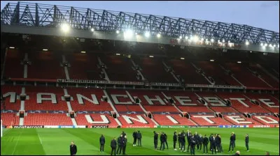 La mascotte du club de football "Manchester United" est un diable.