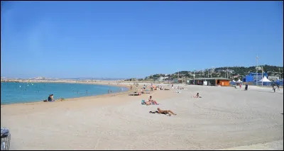 À Marseille, l'eau de la ___ est souvent chaude alors que celle de la Bretagne est glacée.