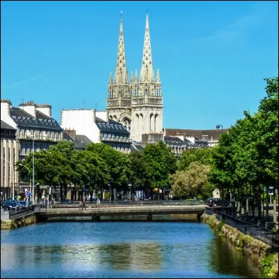 Quelle est la pr&eacute;fecture du d&eacute;partement fran&ccedil;ais du Finist&egrave;re ?