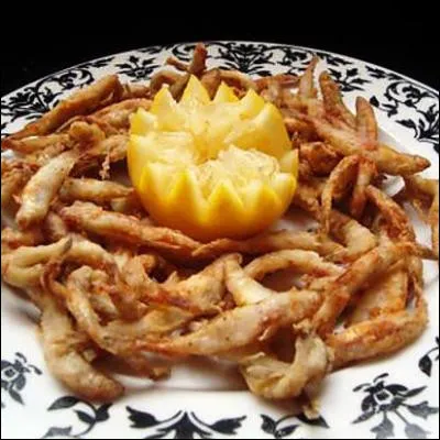 Quel petit poisson d'une dizaine de centim&egrave;tres est volontiers consomm&eacute; en friture ?