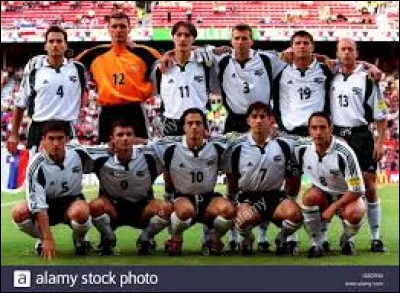 Quelle équipe, issue de l'ancienne Yougoslavie, s'inclina 1-2 contre les Espagnols lors du deuxième match ?