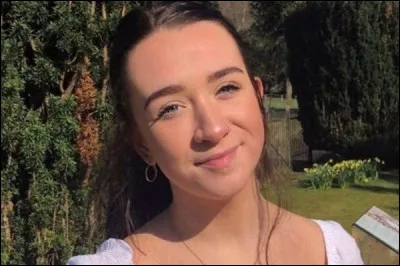 Chez les 15-24 ans, il s'agit de la deuxième cause de mortalité. Les adolescents souffrent plus souvent qu'on ne le croit d'idées noires et c'est une réelle souffrance, qui est aggravée par le confinement dû au Covid 19 qui les empêche de sortir s'aérer l'esprit. Quel était le prénom de cette ado de Manchester décédée fin mars 2020 ?