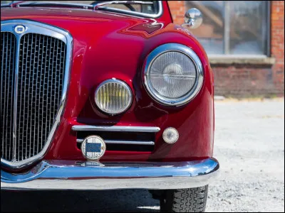 Quel est le modèle de cette Lancia ?