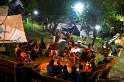 Es-tu déjà parti(e) en colonie ou en camp ?