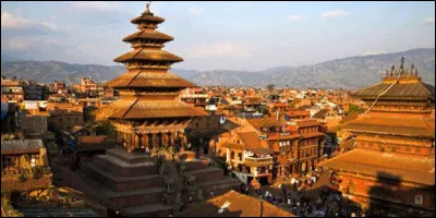 Indépendance - Le Népal moderne est créé en :