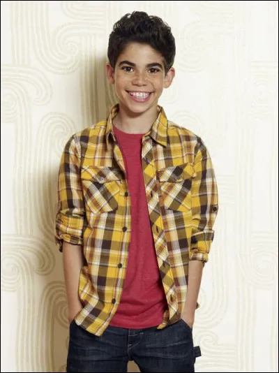 Quel rôle a-t-il joué dans la série de Disney Channel "Jessie"?