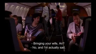 Quel rappeur sauve Vince et son entourage en leur proposant d'utiliser son jet privé pour se rendre à Cannes ?