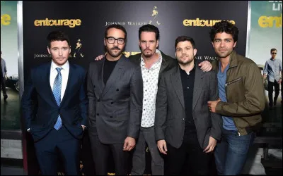 Quel rappeur est révélé au grand jour grâce à la série "Entourage" ?