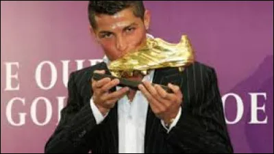 Combien de fois Cristiano Ronaldo a-t-il remporté le Soulier d'Or ?