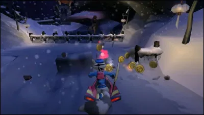 Lors de la mission "La Charge enflammée" dans Sly Raccoon, où est posée la clé du niveau ?