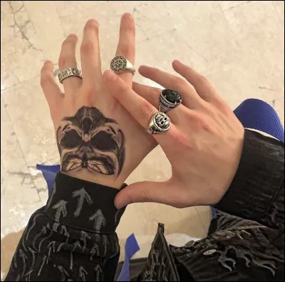 Lenni veut se faire tatouer.