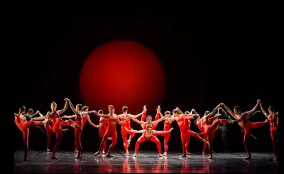 Quel compositeur russe a composé la musique du ballet ''L'Oiseau de feu'' ?