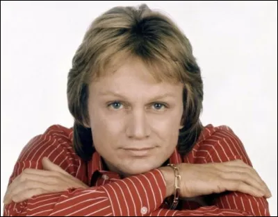 Quel était le surnom de Claude François ?