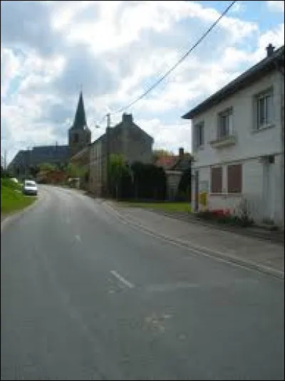 Nous sommes dans les Hauts-de-France, &agrave; Fortel-en-Artois. Commune de l'arrondissement d'Arras, elle se situe dans le d&eacute;partement ...
