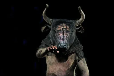 Le Minotaure était le fils de Pasiphaé, la femme de...