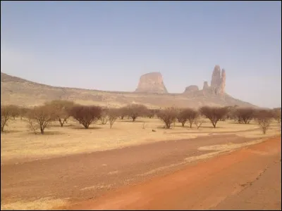 Je suis une ville du Mali. Qui suis-je ?