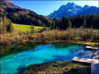 Lequel de ces deux pays faisait autrefois partie de la Yougoslavie ?